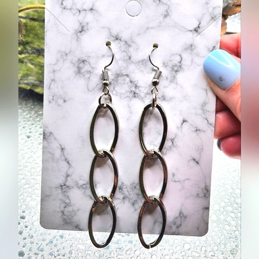 "5/$40" Edgy Silvertone Oval Link Chain Dangle Earrings